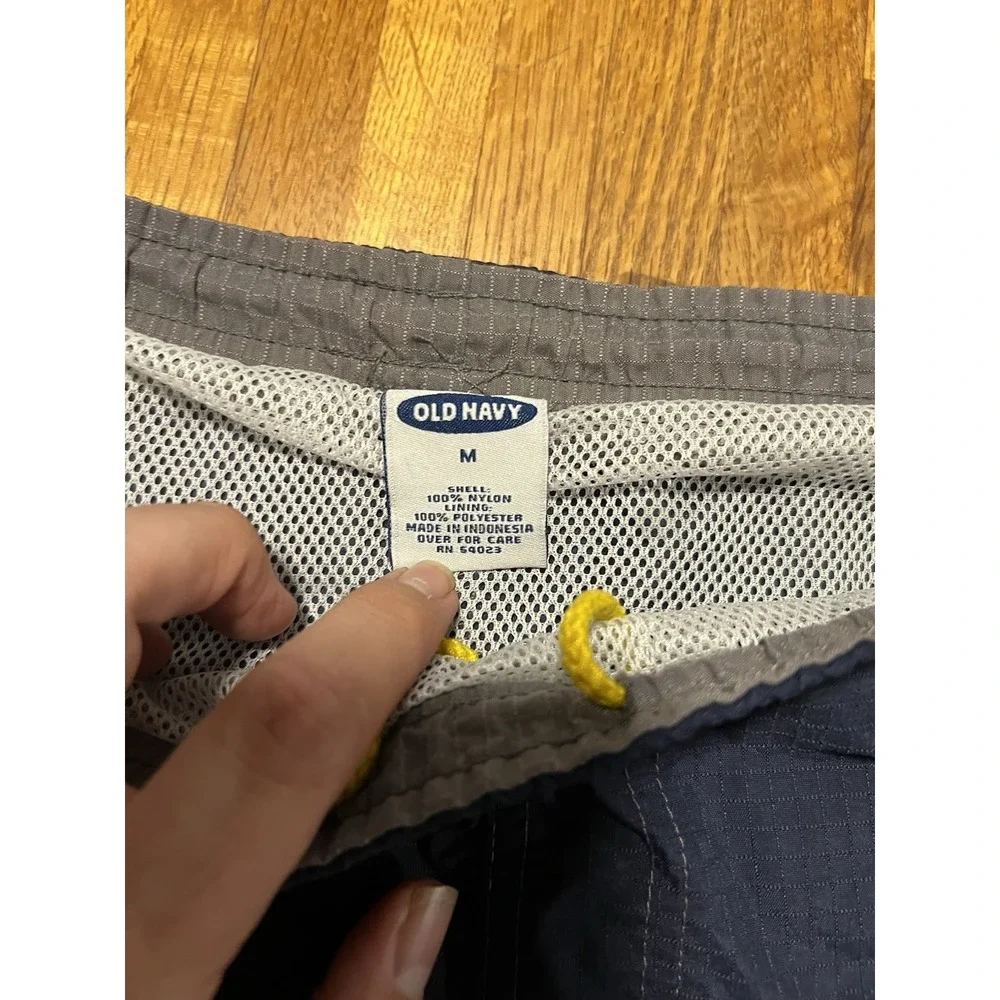 Old Navy Men Medium Solid Navy Blue Mesh‎ Lined Swimwear Board Trunk Shorts
